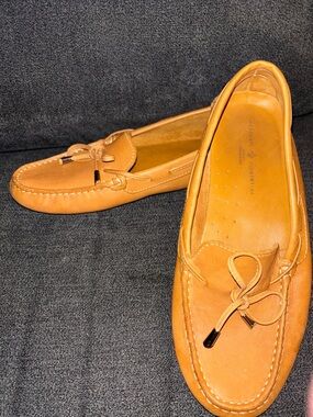 Women’s Leather Moc Toe Loafers in Tan